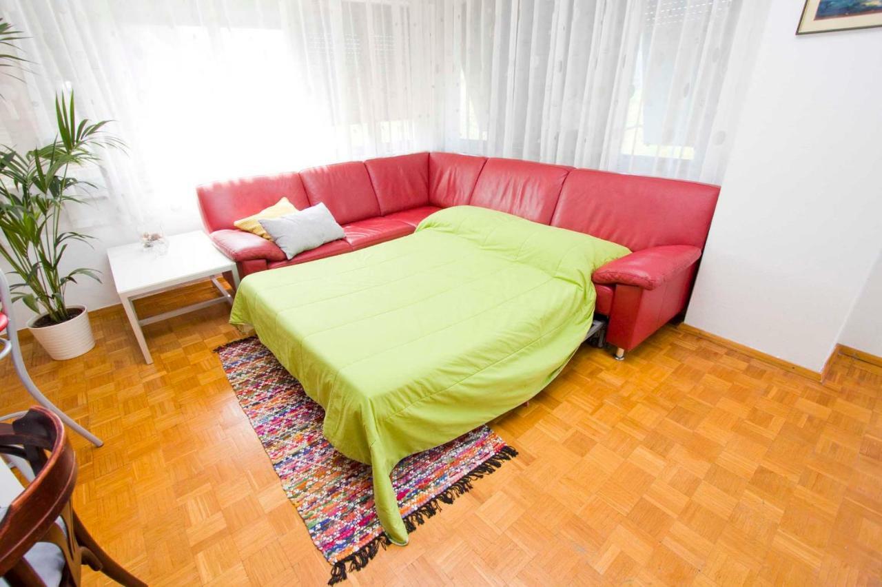 Apartments Besker Макарска Экстерьер фото