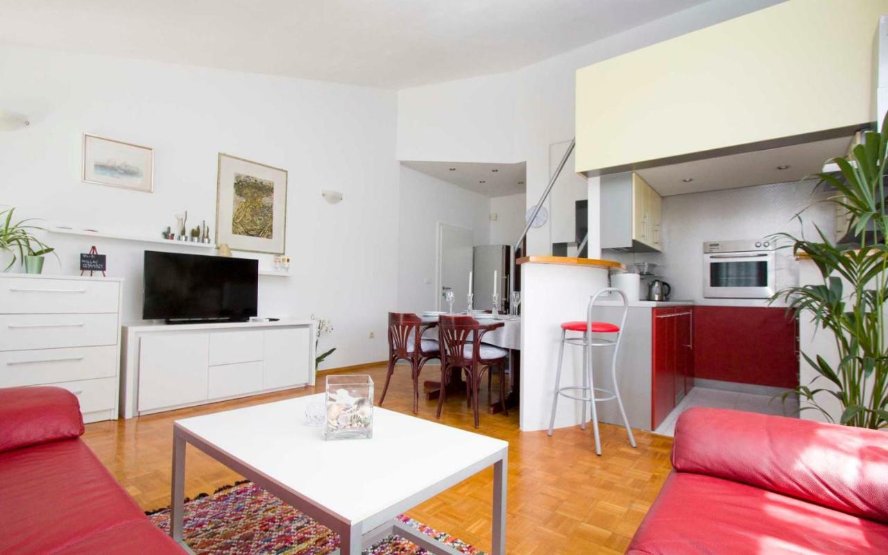 Apartments Besker Макарска Экстерьер фото