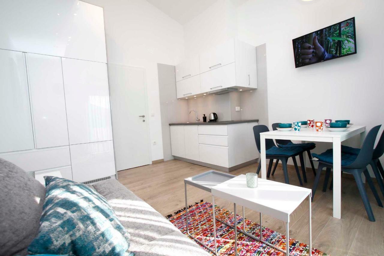 Apartments Besker Макарска Экстерьер фото